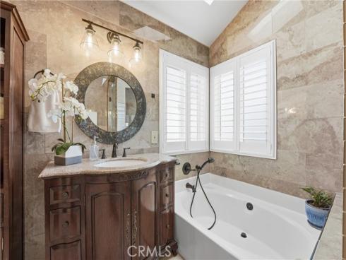 219  Memphis Ave  , Huntington Beach, CA