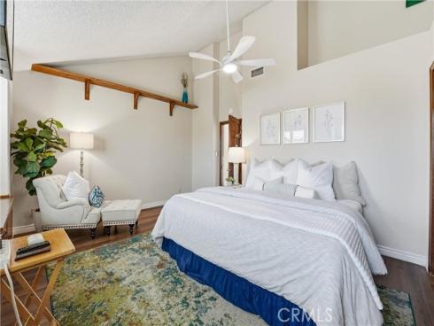 219  Memphis Ave  , Huntington Beach, CA