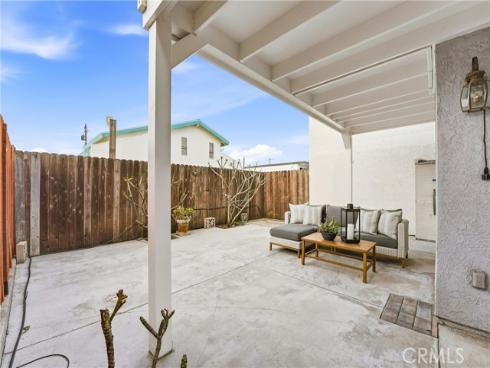 219  Memphis Ave  , Huntington Beach, CA