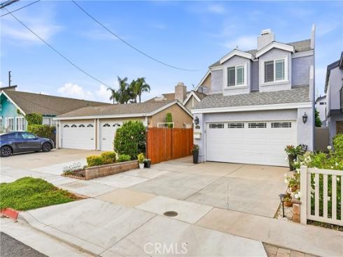 219  Memphis Ave  , Huntington Beach, CA