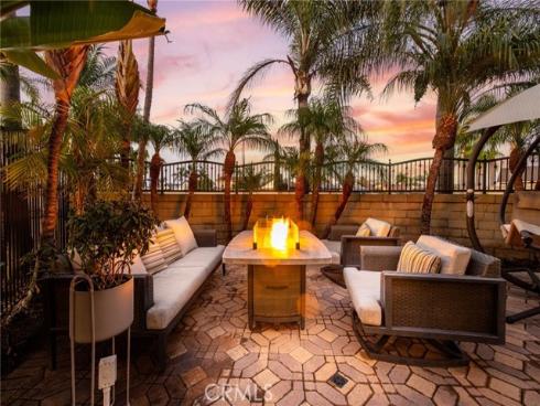 8482  Deepview   Drive, Huntington Beach, CA