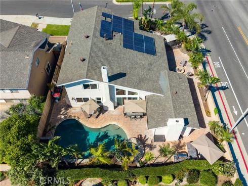 8482  Deepview   Drive, Huntington Beach, CA