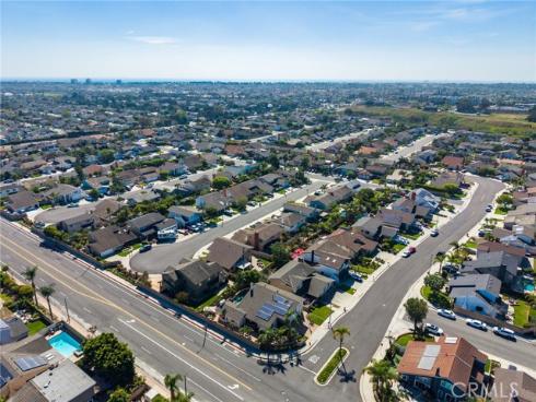 8482  Deepview   Drive, Huntington Beach, CA