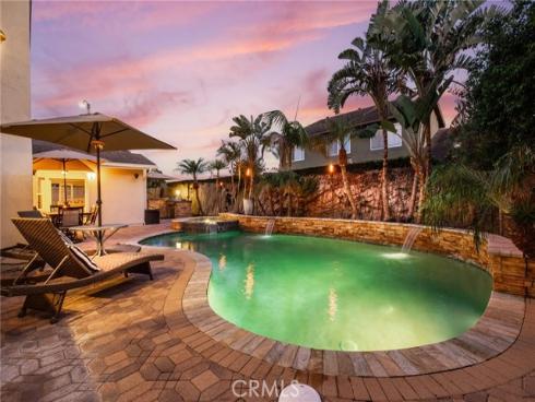 8482  Deepview   Drive, Huntington Beach, CA