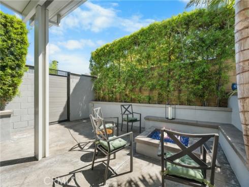 9662  Woodlawn   Drive, Huntington Beach, CA