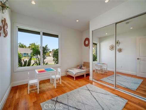 17042  Twain  , Huntington Beach, CA