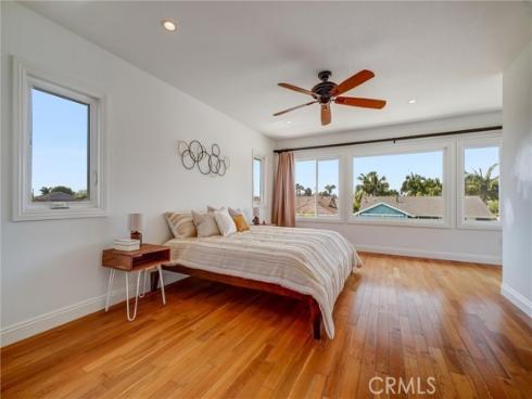 17042  Twain  , Huntington Beach, CA