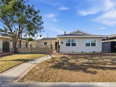 5041 Mcfadden , Huntington Beach, CA