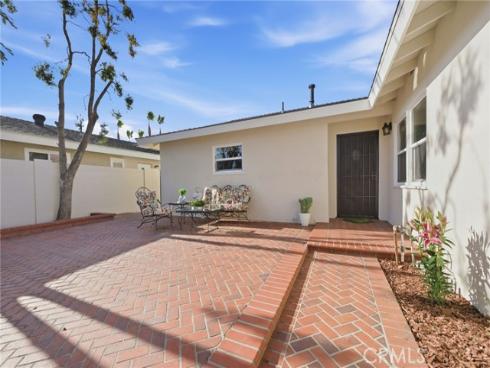 5041 Mcfadden , Huntington Beach, CA