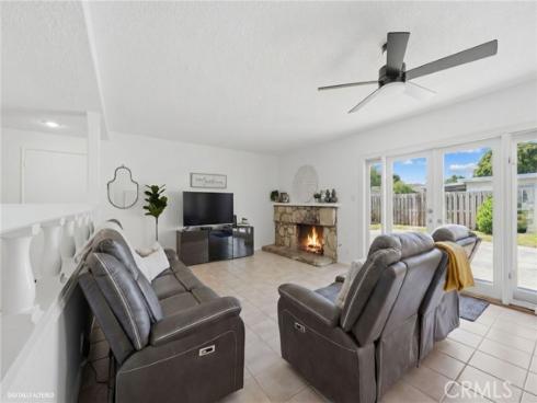 5041 Mcfadden , Huntington Beach, CA