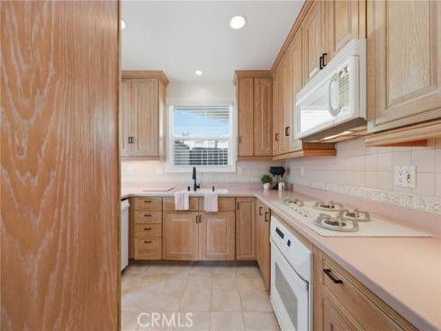 5041 Mcfadden , Huntington Beach, CA
