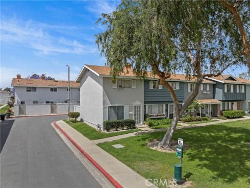 19796  Inverness Lane  , Huntington Beach, CA