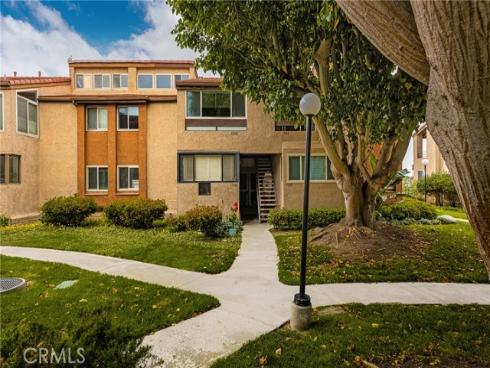 17110 Bluewater Lane, Huntington Beach, CA