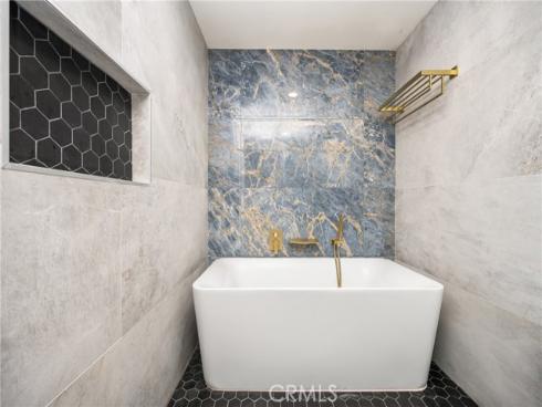 17110 Bluewater Lane, Huntington Beach, CA