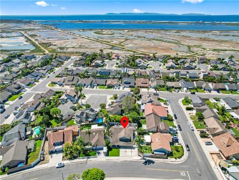 5622  Brighton   Drive, Huntington Beach, CA