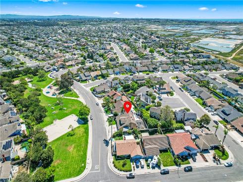 5622  Brighton   Drive, Huntington Beach, CA