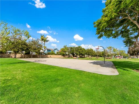 5622  Brighton  , Huntington Beach, CA