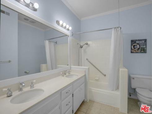 8171  Racepoint  104  Drive, Huntington Beach, CA