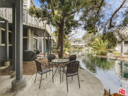 8171  Racepoint  104  Drive, Huntington Beach, CA