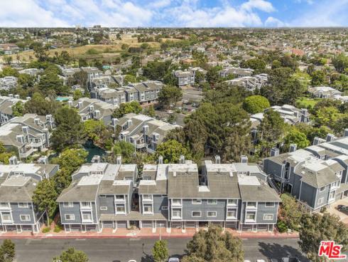 8171  Racepoint  104  Drive, Huntington Beach, CA