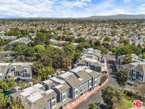 8171  Racepoint  104  Drive, Huntington Beach, CA