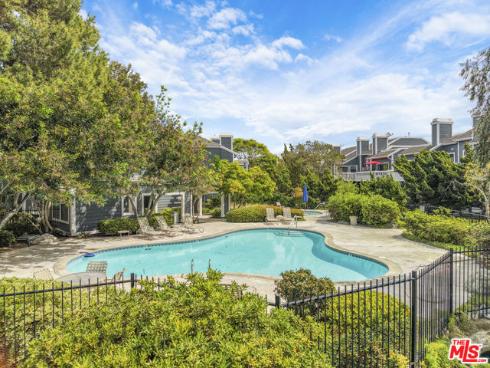 8171  Racepoint  104  Drive, Huntington Beach, CA