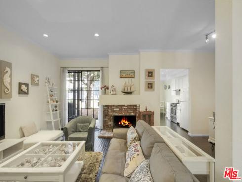 8171  Racepoint  104  Drive, Huntington Beach, CA