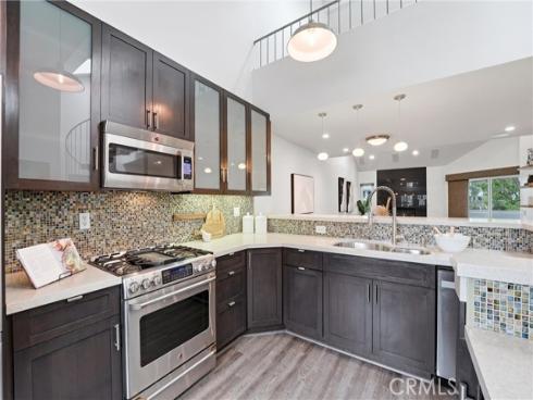 19401  Sunray Lane  204 , Huntington Beach, CA