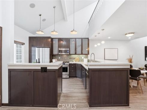 19401  Sunray Lane  204 , Huntington Beach, CA