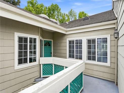 19401  Sunray Lane  204 , Huntington Beach, CA