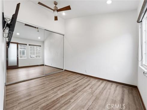 19401  Sunray Lane  204 , Huntington Beach, CA