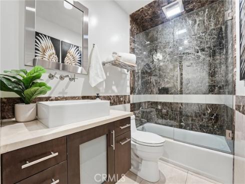 19401  Sunray Lane  204 , Huntington Beach, CA