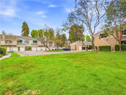 19401  Sunray Lane  204 , Huntington Beach, CA