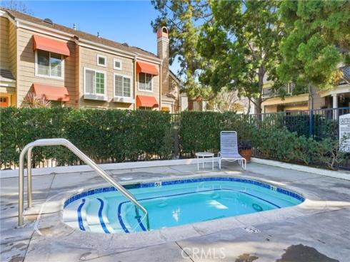 19401  Sunray Lane  204 , Huntington Beach, CA