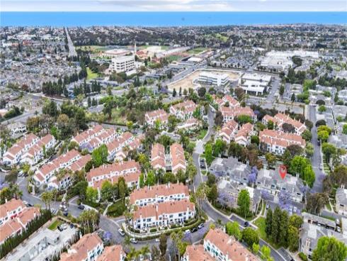 19401  Sunray Lane  204 , Huntington Beach, CA