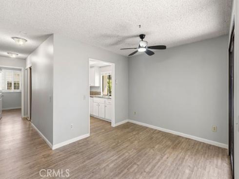 8633  Portola  17E  Court, Huntington Beach, CA