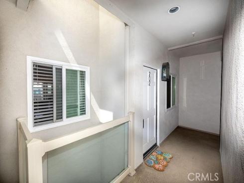 1516 Pacific Coast , Huntington Beach, CA