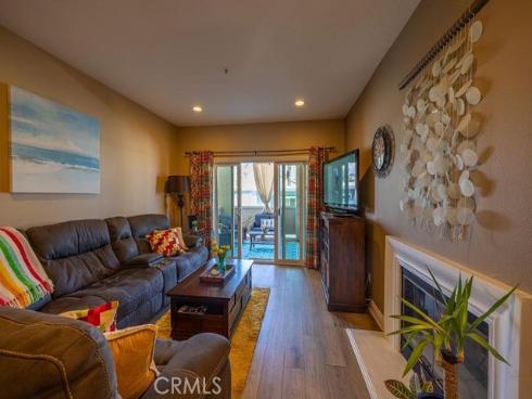 1516202 Pacific Coast