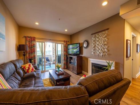 1516 Pacific Coast , Huntington Beach, CA