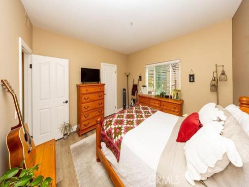 1516 Pacific Coast , Huntington Beach, CA