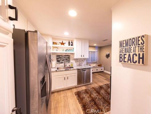 1516 Pacific Coast , Huntington Beach, CA