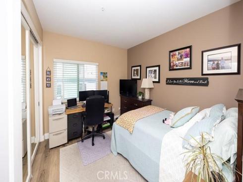 1516 Pacific Coast , Huntington Beach, CA