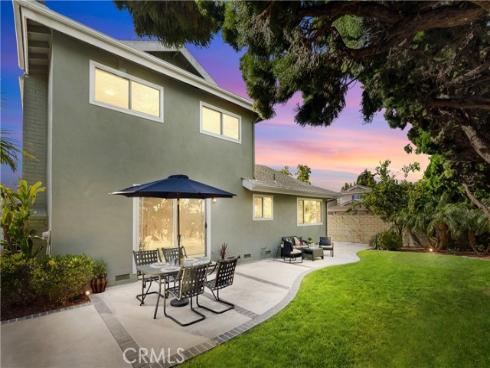 17252  Almelo   Lane, Huntington Beach, CA