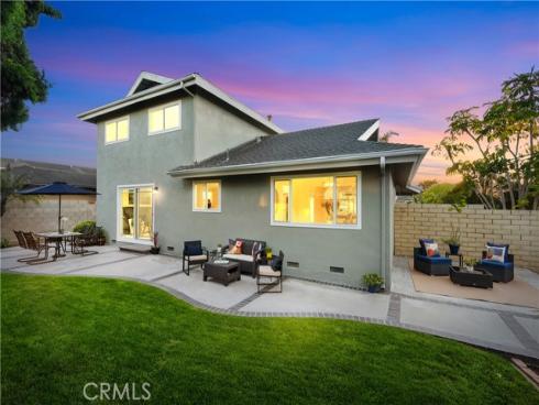 17252  Almelo   Lane, Huntington Beach, CA