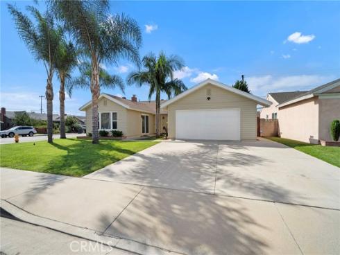 8272  Guilders   Drive, Huntington Beach, CA