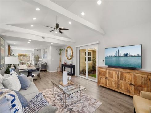 8272  Guilders   Drive, Huntington Beach, CA