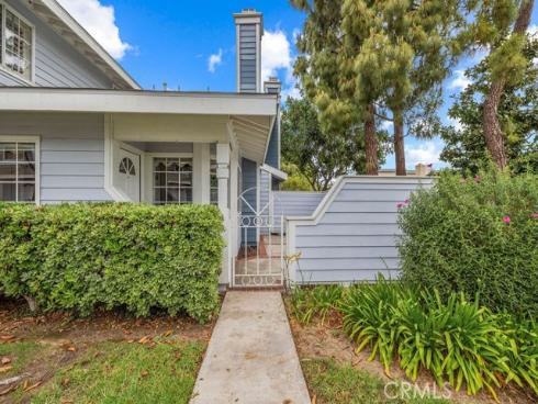 19126  Queensport  D  Lane, Huntington Beach, CA