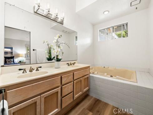 19126  Queensport  D  Lane, Huntington Beach, CA