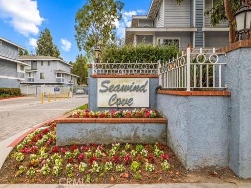 19126  Queensport  D  Lane, Huntington Beach, CA