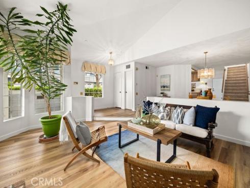 19126  Queensport  D  Lane, Huntington Beach, CA